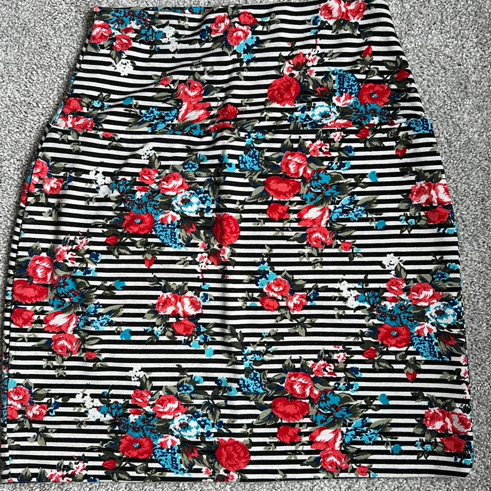 Floral banded body con skirt